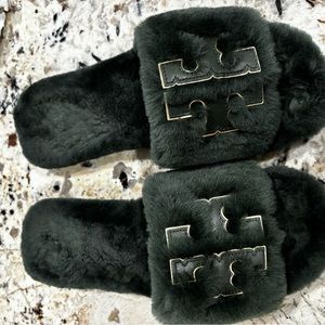 Tory Burch slides size 7
